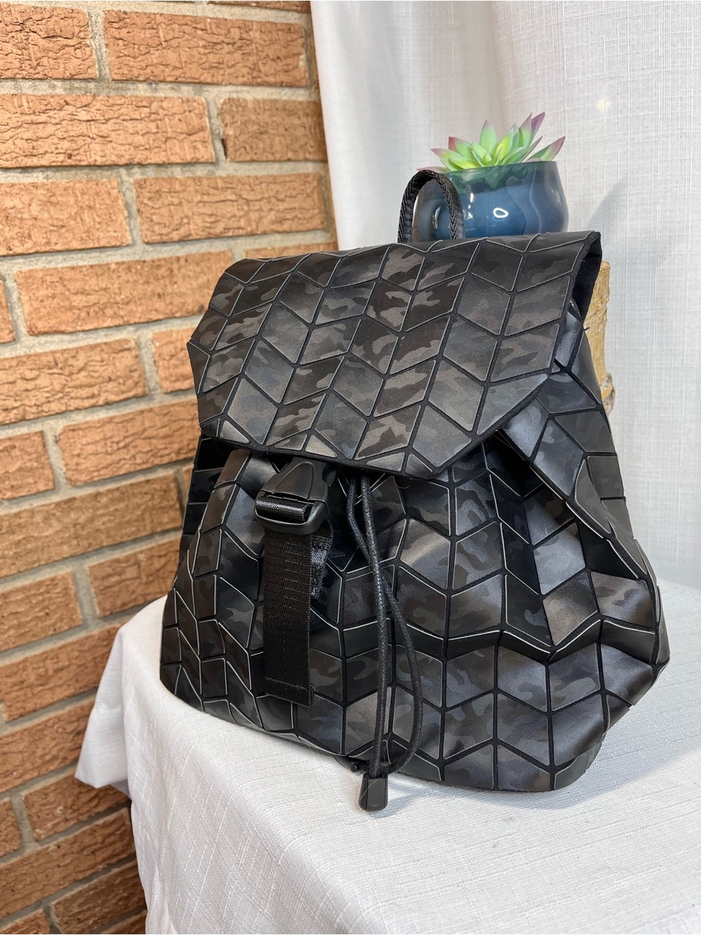 NWT Patrizia Luca Milano Geometric Camo Backpack Black 3D Origami Futuristic - Picture 2 of 10